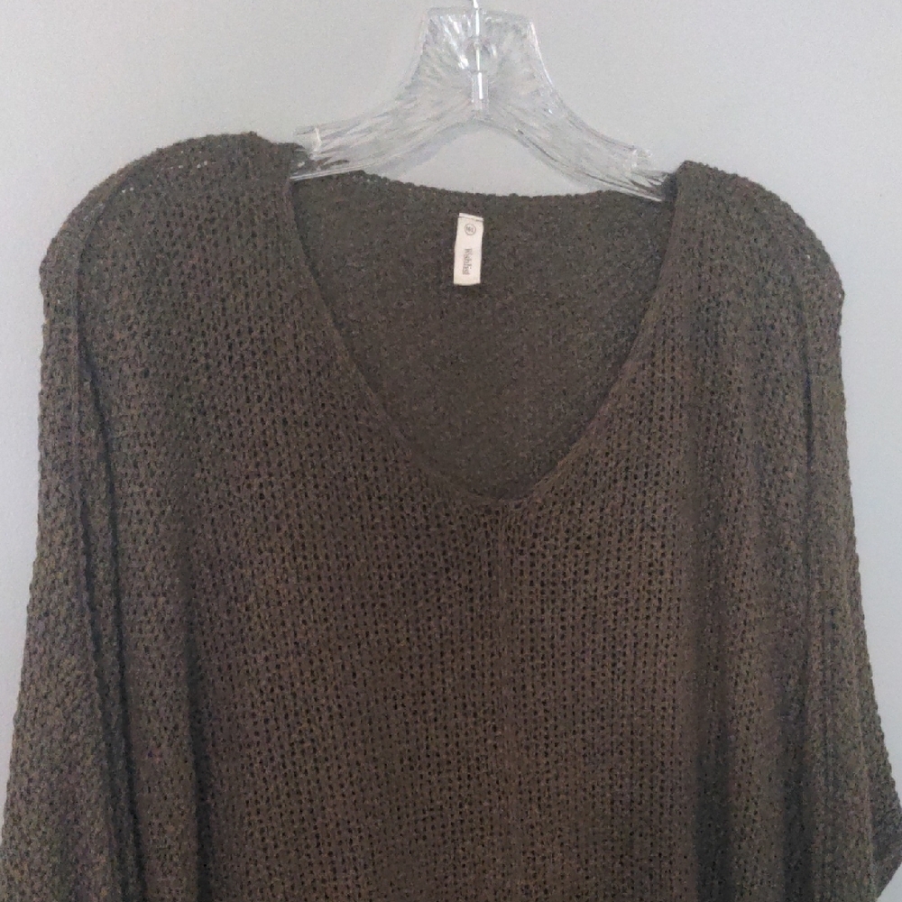 EUC✨ WISHLIST green open-knit oversized M/L v-neck sweater - Picture 5 of 16
